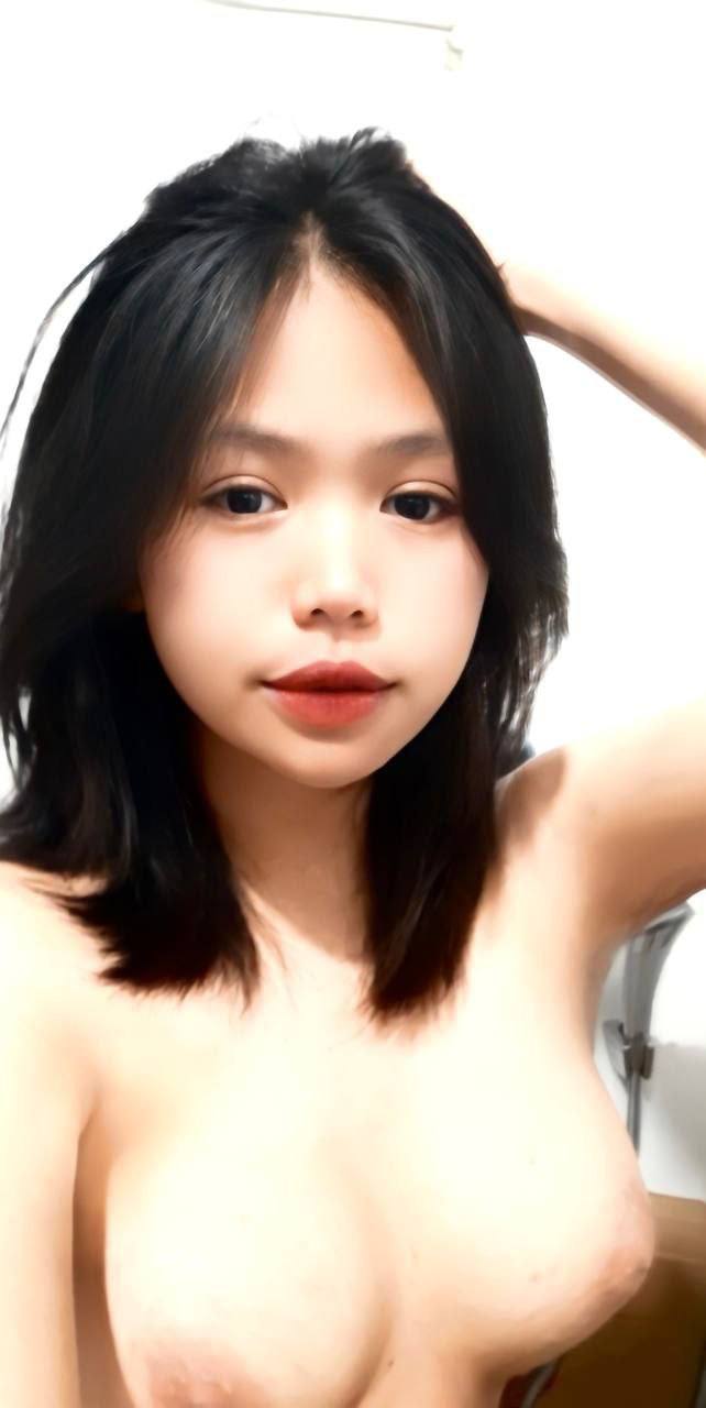Giọt nước mắt của cô con gái hằng ngày bị bố dượng ép làm tình đến có thai